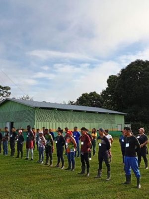 Duas instrutoras do Serviço Nacional de Aprendizagem Rural (Senar-AR/AM), Mila Tavares Carvalho, da área de Ciências Agrárias, e Jane Maciel Leão, engenheira agrônoma, participaram ativamente como alunas do Curso de Formação de Brigadistas Florestais.